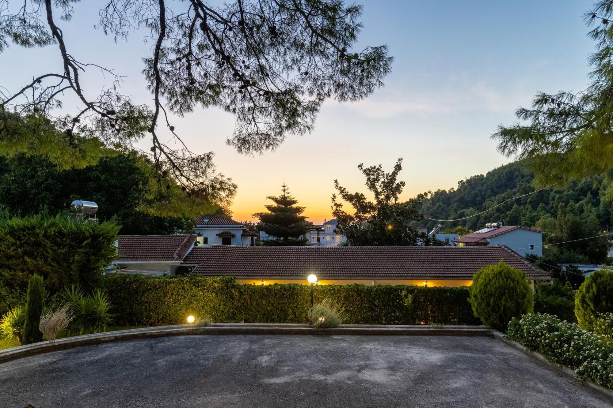 Skopelos Country House Diamantis & Chrisi Agnontas Exterior foto